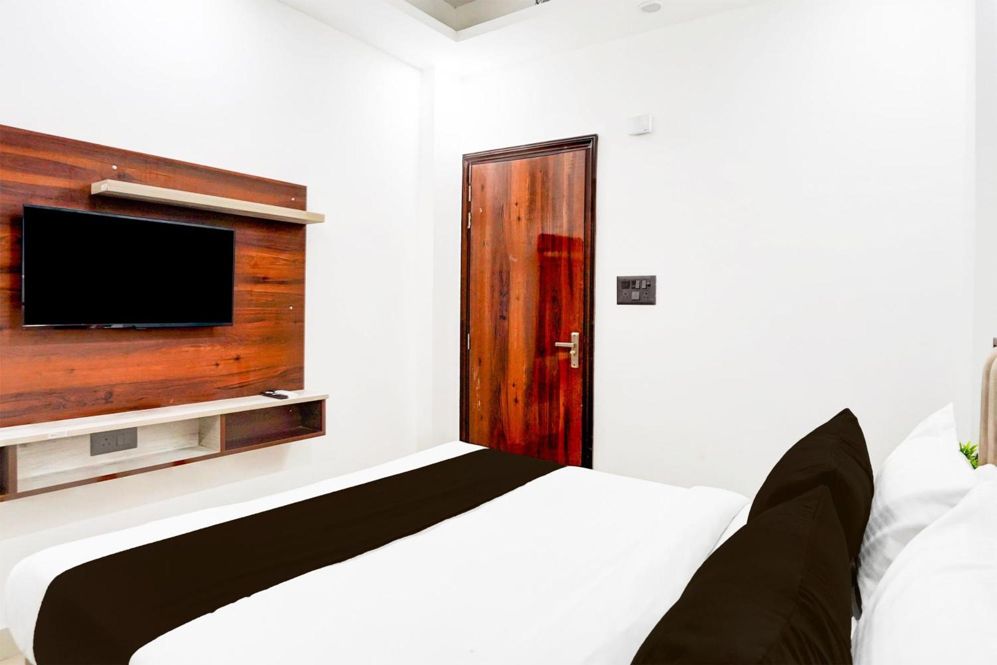 Super Collection O 63 A Noida Hotell Eksteriør bilde