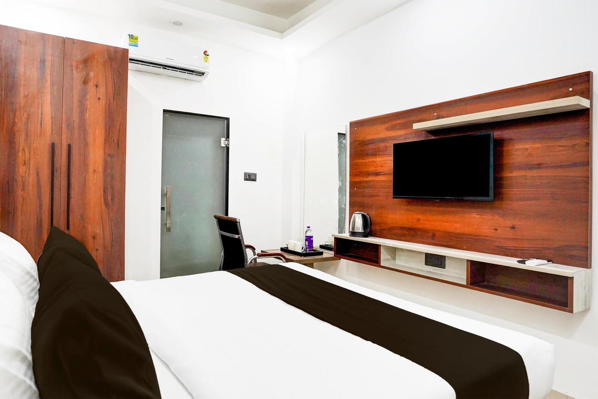 Super Collection O 63 A Noida Hotell Eksteriør bilde